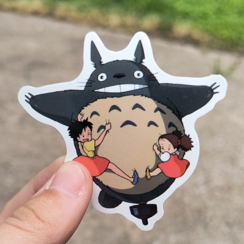 Totoro Vinyl Sticker Featuring Mei & Satsuki